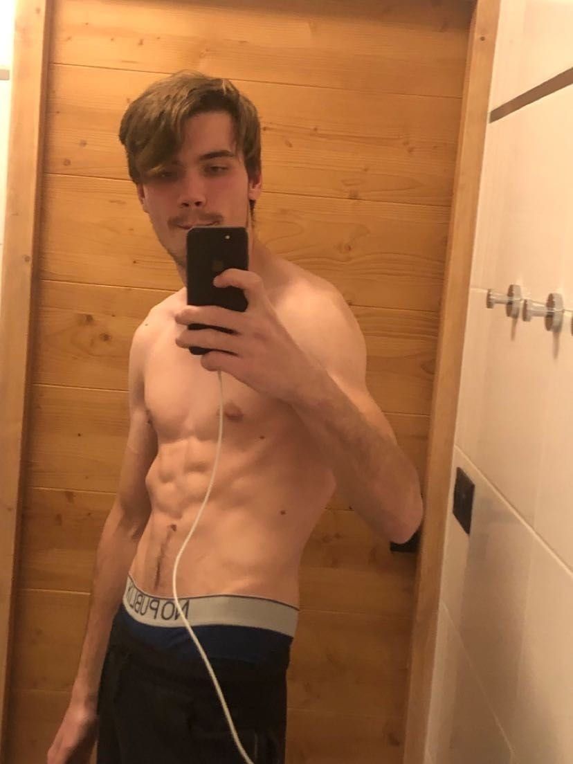 Erwyn - Annonces gay à Colombier NE Profil de Erwyn, 30 ans, Annonces gay à Colombier NE (Neuchâtel)