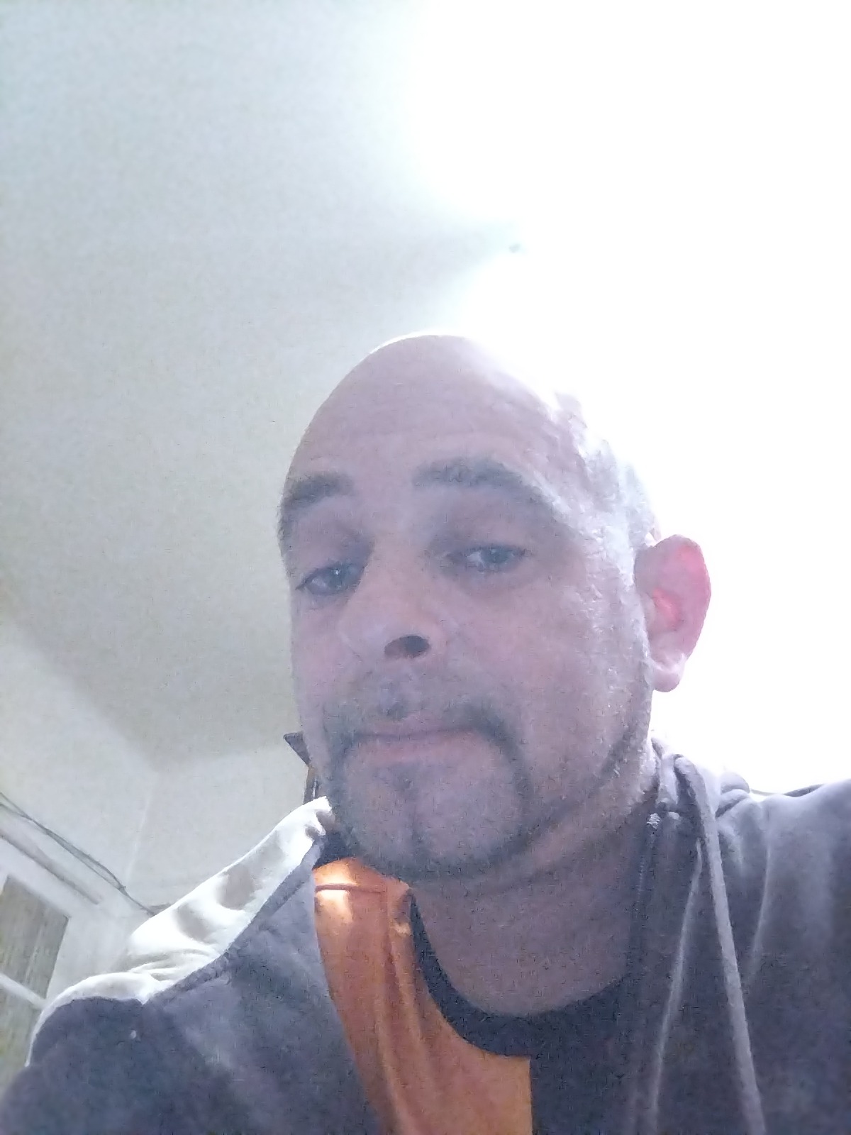 Profil de Madhi, 33 ans, Annonces gay à Fontaines NE (Neuchâtel)