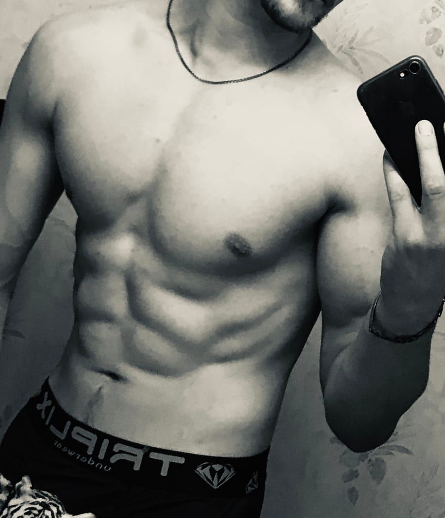 Hamed - Annonces gay à La Châtagne Profil de Hamed, 33 ans, Annonces gay à La Châtagne (Neuchâtel)