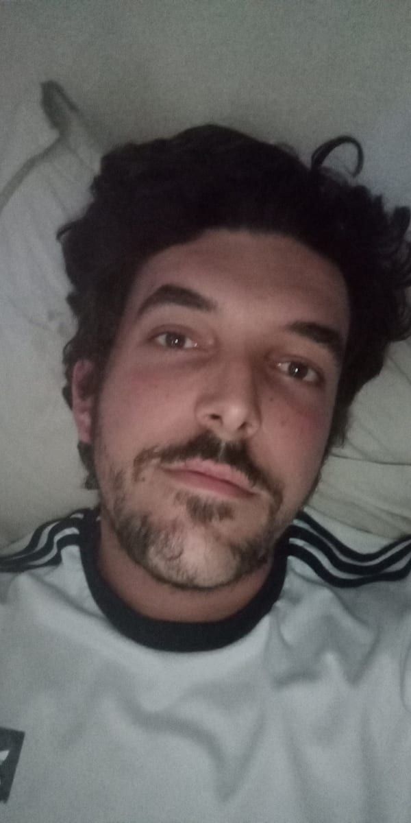 Benoît - Annonces gay à Les Verrières Profil de Benoît, 33 ans, Annonces gay à Les Verrières (Neuchâtel)