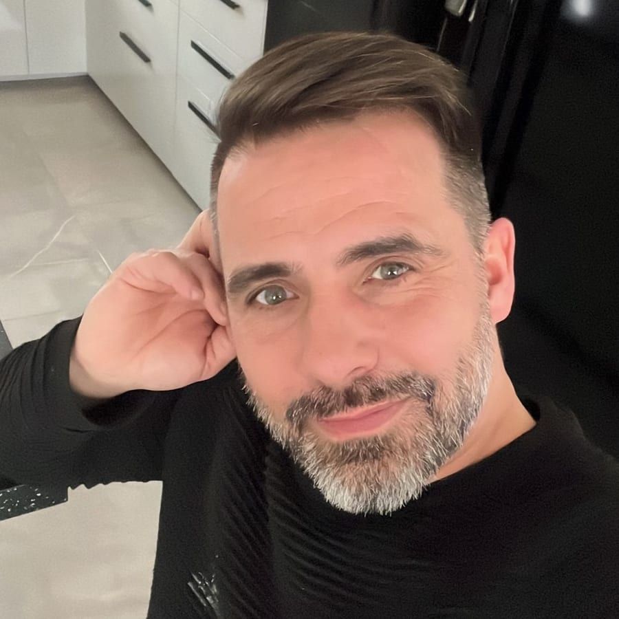 Profil de Jonel, 26 ans, Annonces gay à Le Landeron (Neuchâtel)