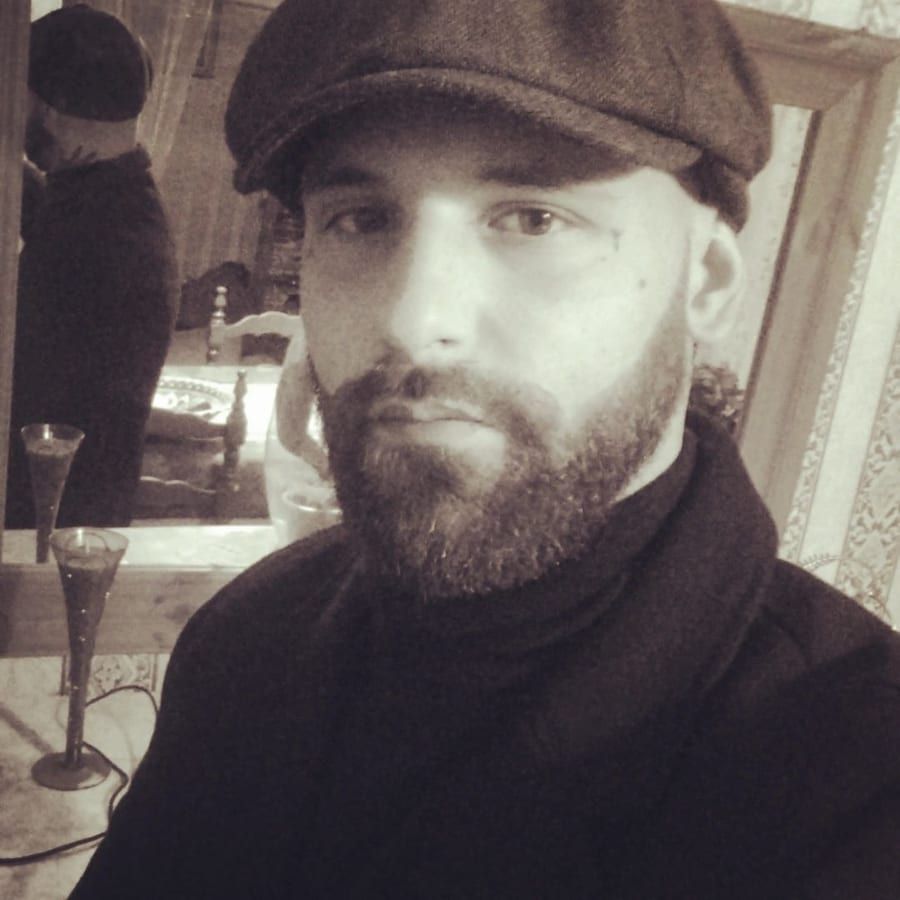 Profil de Noor, 27 ans, Annonces gay à Fleurier (Neuchâtel)