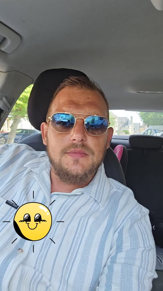 Manao - Annonces gay à Areuse Profil de Manao, 25 ans, Annonces gay à Areuse (Neuchâtel)