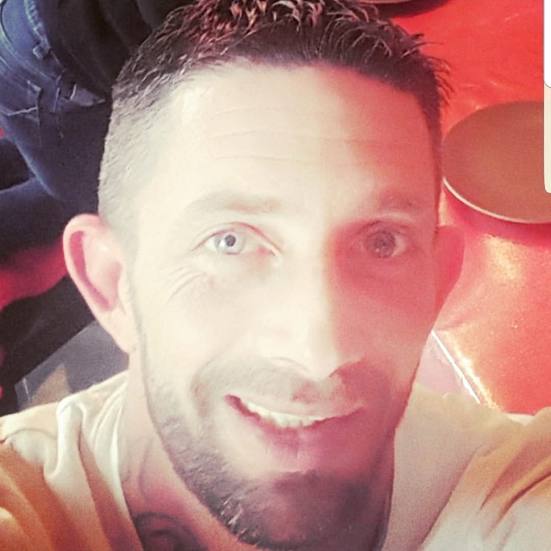 Hadrian - Annonces gay à Colombier NE Profil de Hadrian, 37 ans, Annonces gay à Colombier NE (Neuchâtel)