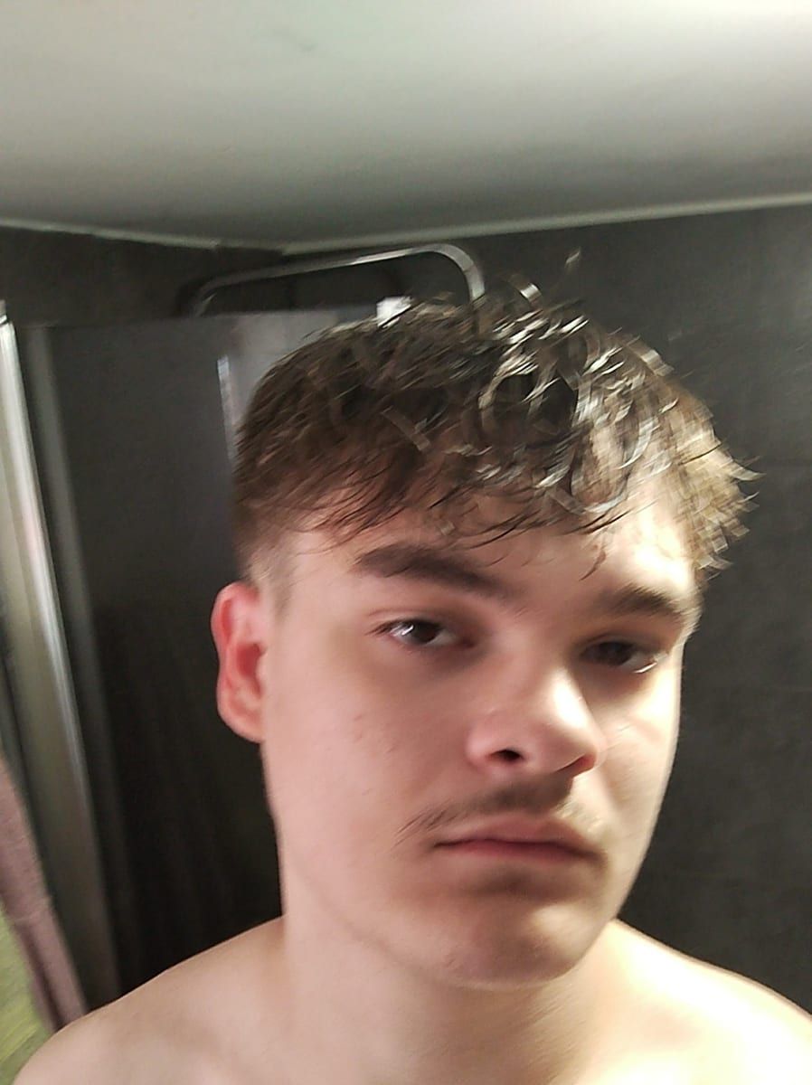 Profil de Adriano, 29 ans, Annonces gay à Boudry (Neuchâtel)