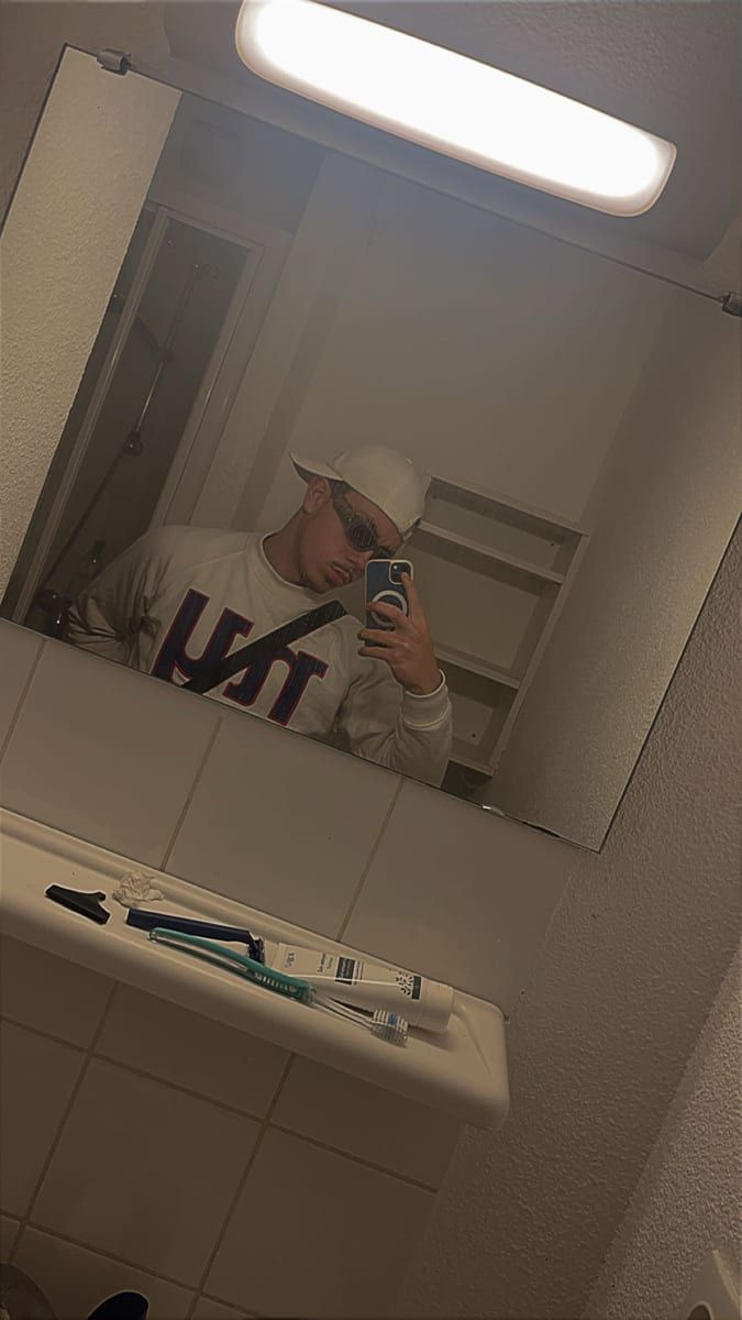Profil de Jochen, 23 ans, Annonces gay à Corcelles NE (Neuchâtel)