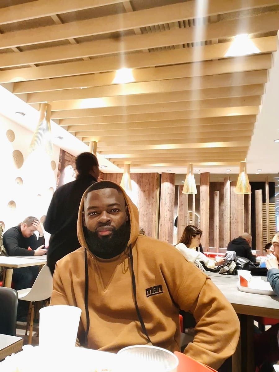 Profil de Salou, 37 ans, Annonces gay à Saules (Neuchâtel)