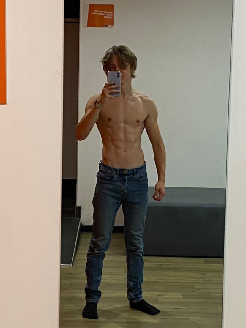 Cheikhou - Annonces gay à Lignières Profil de Cheikhou, 41 ans, Annonces gay à Lignières (Neuchâtel)