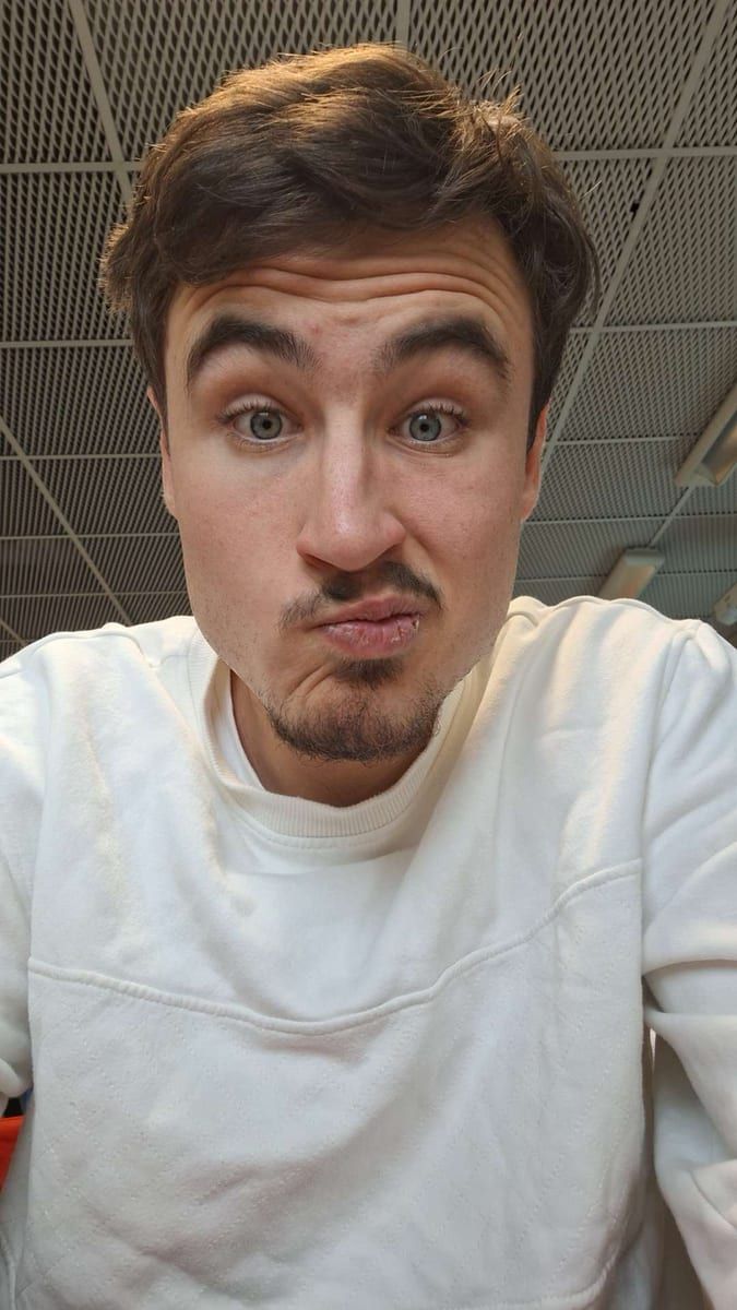 Profil de Tibo, 23 ans, Annonces gay à La Côte-aux-Fées (Neuchâtel)
