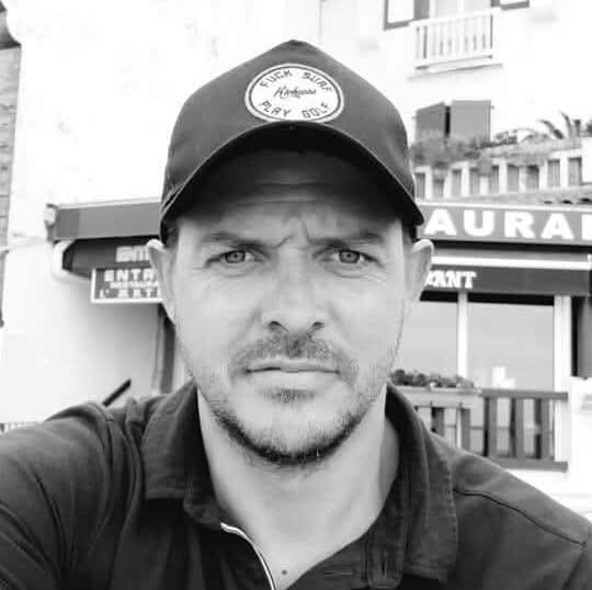Profil de Dhia, 35 ans, Annonces gay à Chambrelien (Neuchâtel)