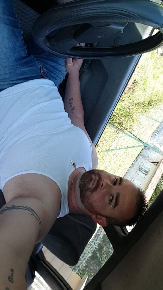 Profil de Iskander, 38 ans, Annonces gay à Enges (Neuchâtel)