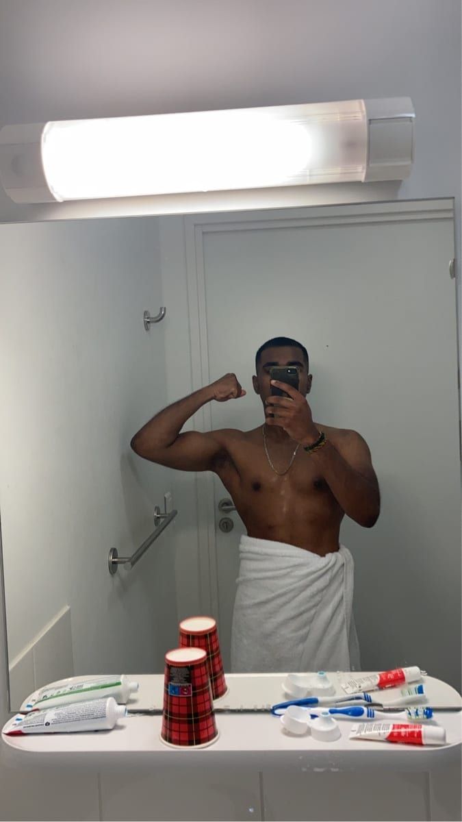 Profil de Matheis, 42 ans, Annonces gay à La Brévine (Neuchâtel)