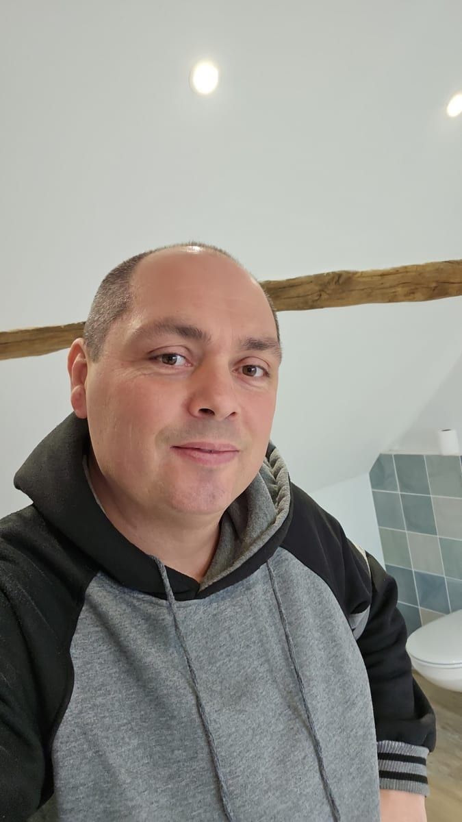 Profil de Yoenn, 31 ans, Annonces gay à Montalchez (Neuchâtel)