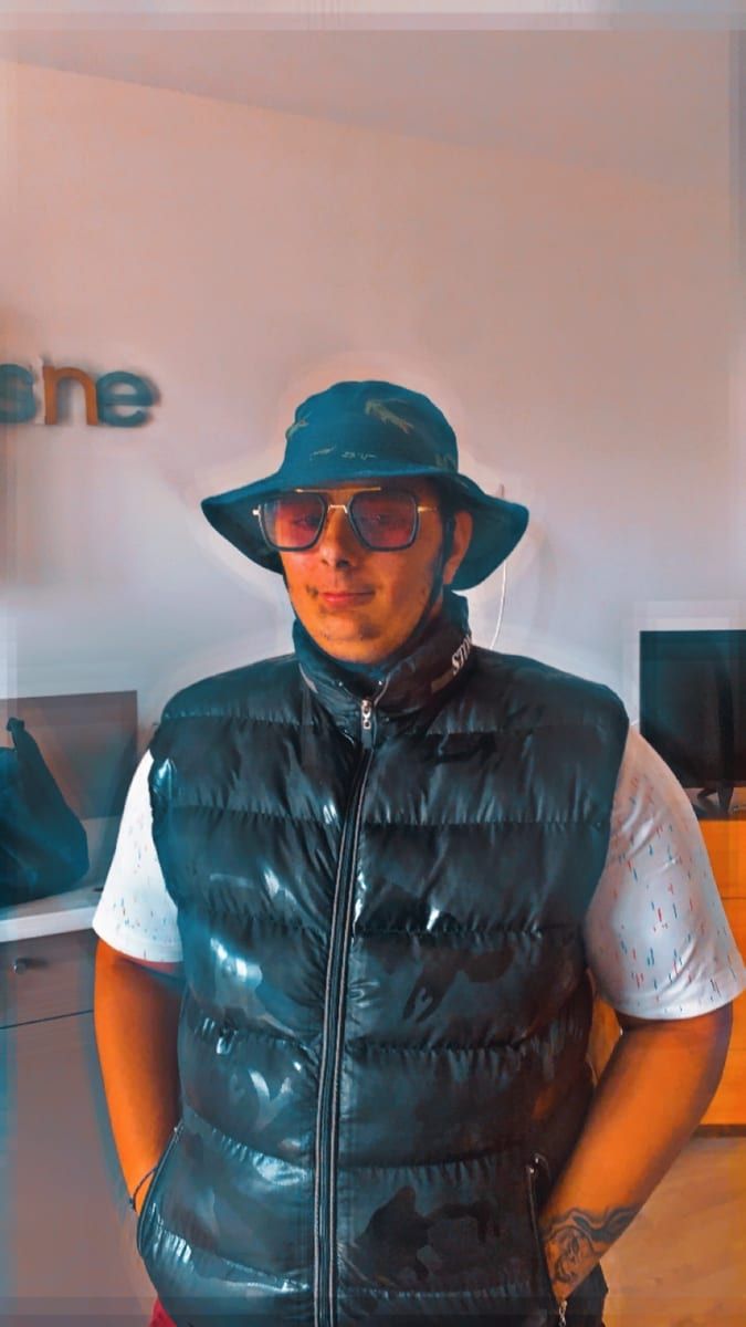 Profil de Leander, 31 ans, Annonces gay à Wavre (Neuchâtel)