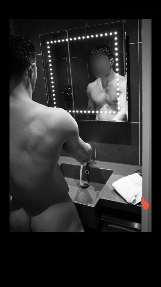 Louis-mathieu - Annonces gay à Areuse Profil de Louis-mathieu, 42 ans, Annonces gay à Areuse (Neuchâtel)