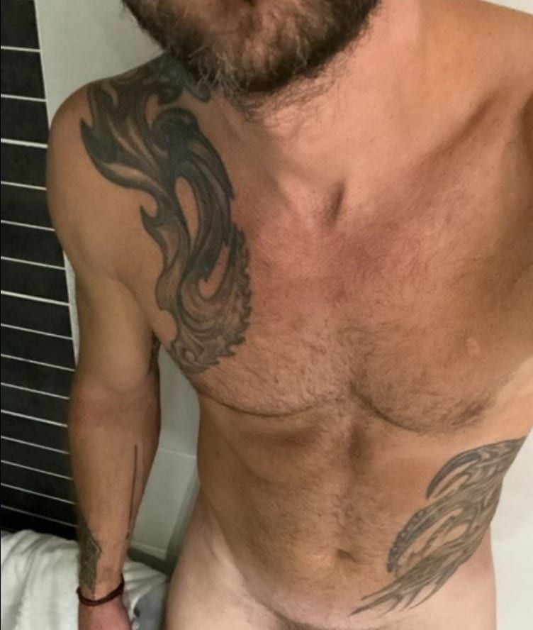 Profil de Rayley, 35 ans, Annonces gay à La Côte-aux-Fées (Neuchâtel)