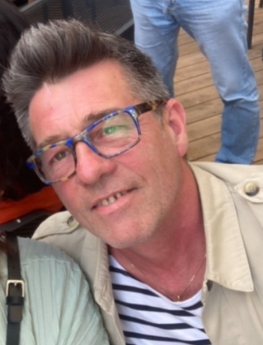 Profil de Philippe-henri, 33 ans, Annonces gay à La Chaux-du-Milieu (Neuchâtel)