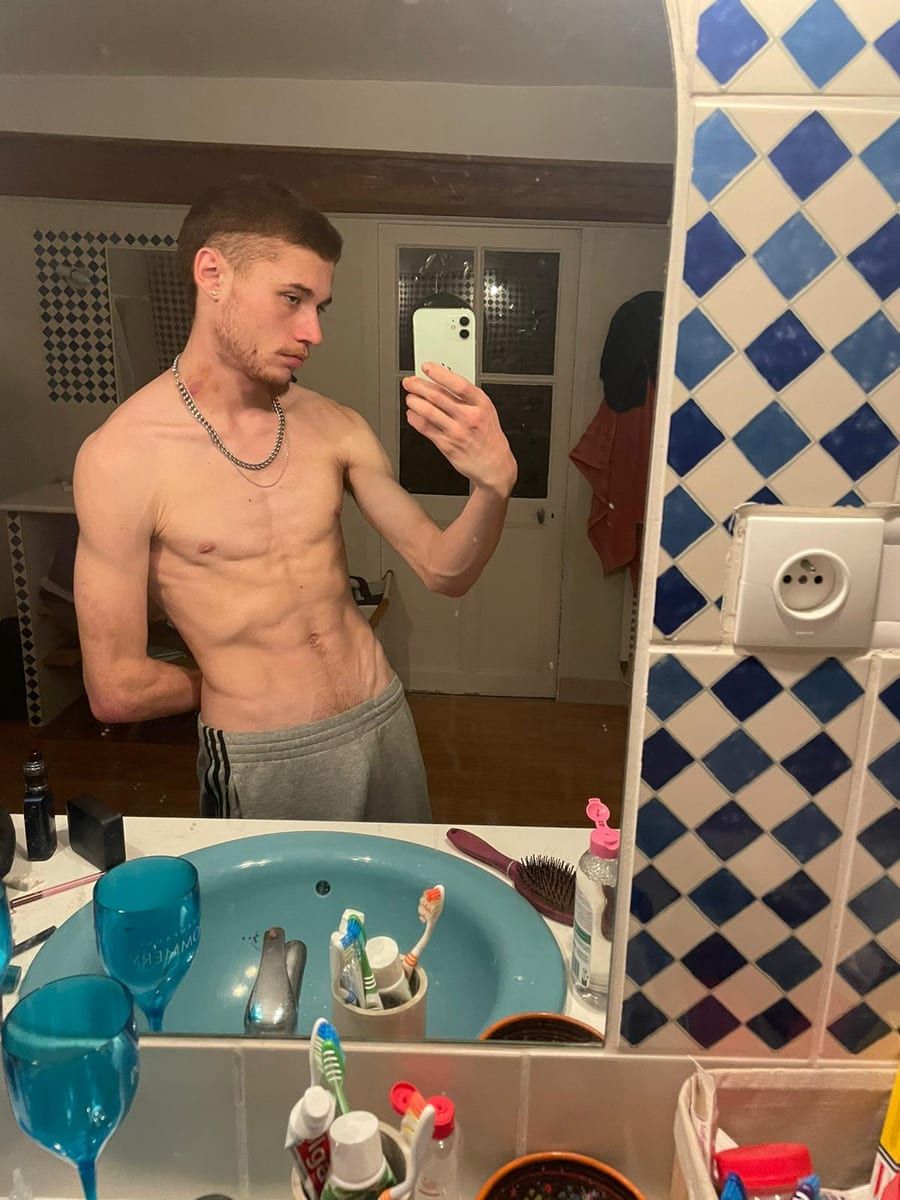Profil de Iliam, 42 ans, Annonces gay latino à Neuchâtel (Neuchâtel)