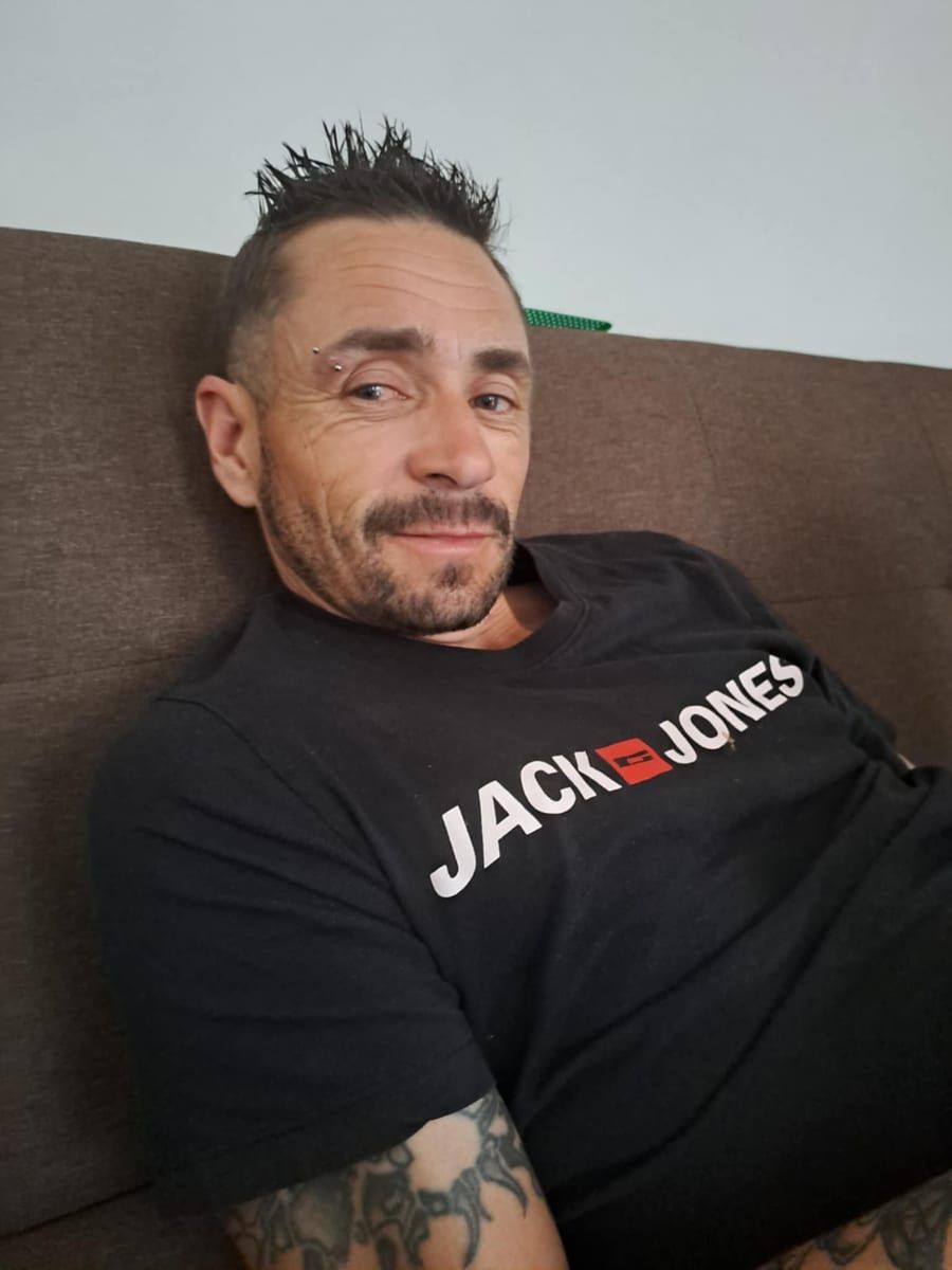 Profil de Ryles, 38 ans, Annonces gay à Les Geneveys-sur-Coffrane (Neuchâtel)