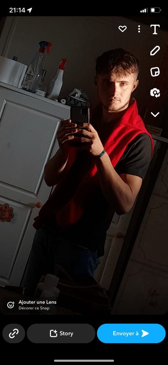 Cyran - Annonces gay à St-Aubin-Sauges Profil de Cyran, 29 ans, Annonces gay à St-Aubin-Sauges (Neuchâtel)