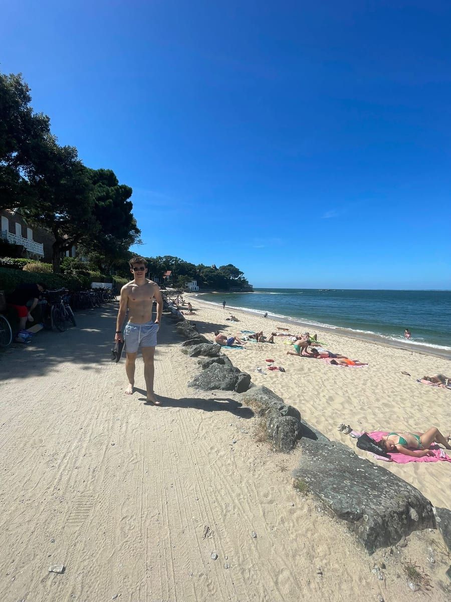 Mika - Annonces gay à Cornaux NE Profil de Mika, 45 ans, Annonces gay à Cornaux NE (Neuchâtel)