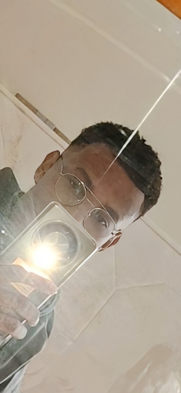 Profil de Jhonatan, 43 ans, Annonces gay à Dombresson (Neuchâtel)