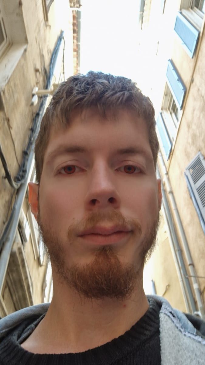 Profil de Housseine, 25 ans, Annonces gay à St-Sulpice NE (Neuchâtel)