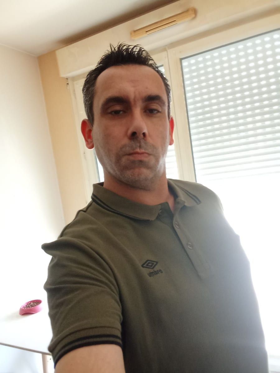 Profil de Assem, 32 ans, Annonces gay latino à Neuchâtel (Neuchâtel)