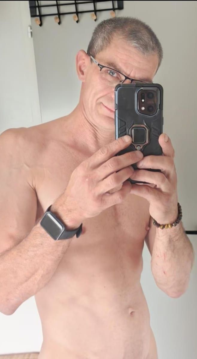 Profil de Massoud, 29 ans, Annonces gay à Fenin (Neuchâtel)